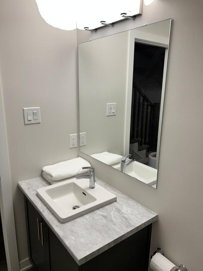 The Oasis Lounge By Luke 1913 Apartment Ottawa Luaran gambar